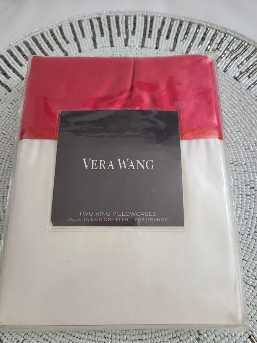 VERA WANG TWO KING PILLOWCASES